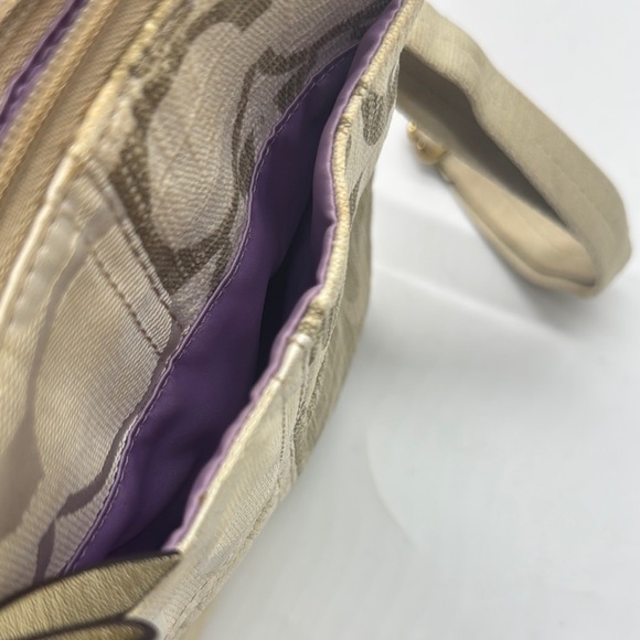 Coach Beige and Cream Logo Crossbody Bag CP7656A - Picture 8 of 14